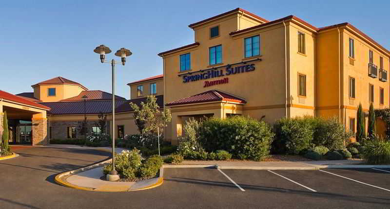 Springhill Suites Napa Valley Exterior photo